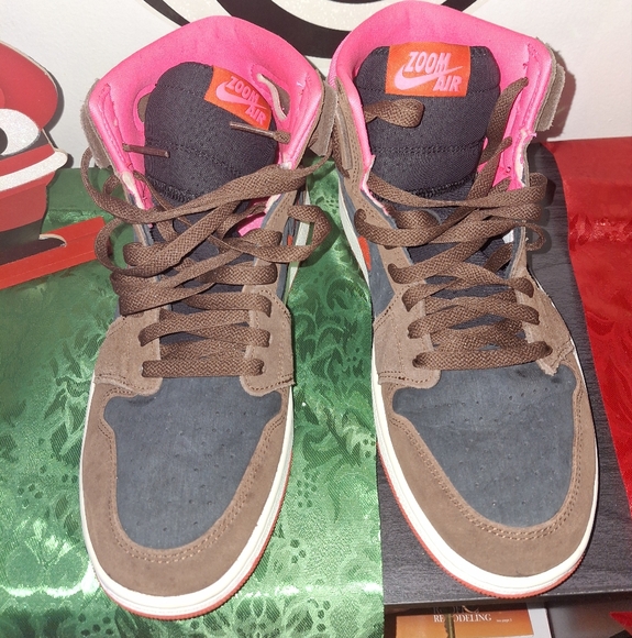 womens Air Jordan one Zoom. - Picture 8 of 8